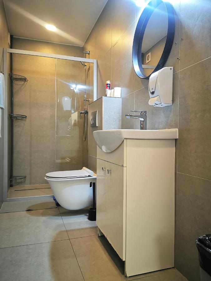 Hostel 55 - Darmowy Parking Breslavia Esterno foto